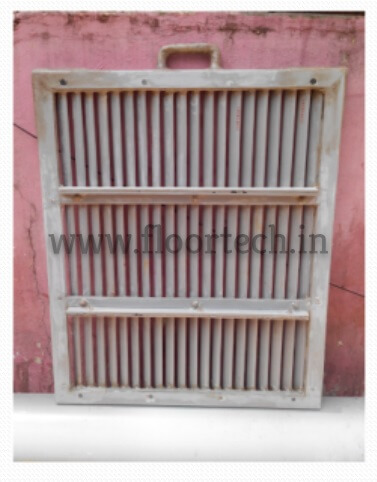 PVC Bar Screen View 3